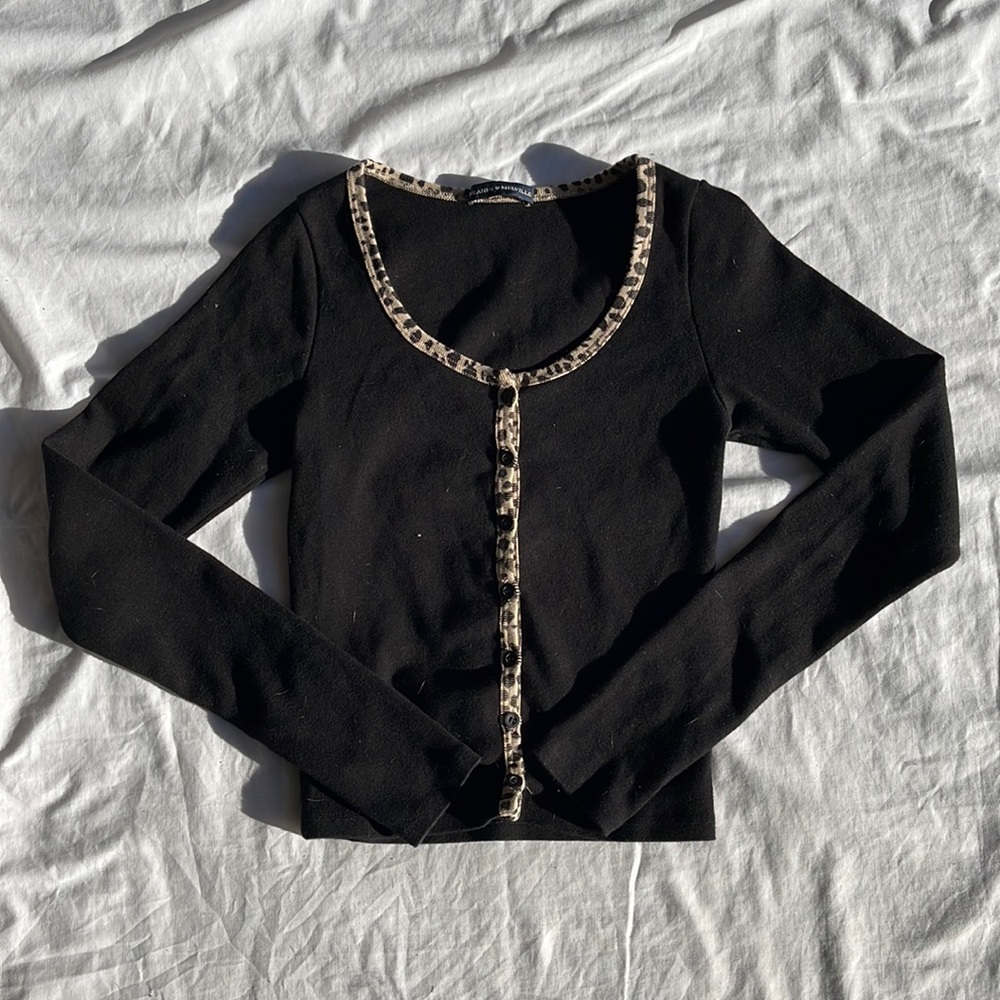 BNWOT Brandy Melville Black Leopard Print Zelly Long Sleeve Top